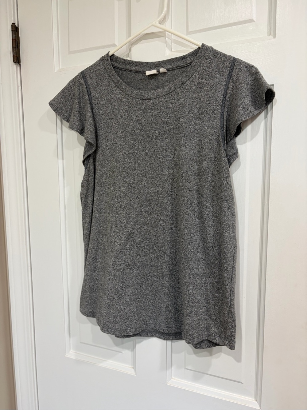 Women’s Gray Ruffle Sleeve Tee GAP